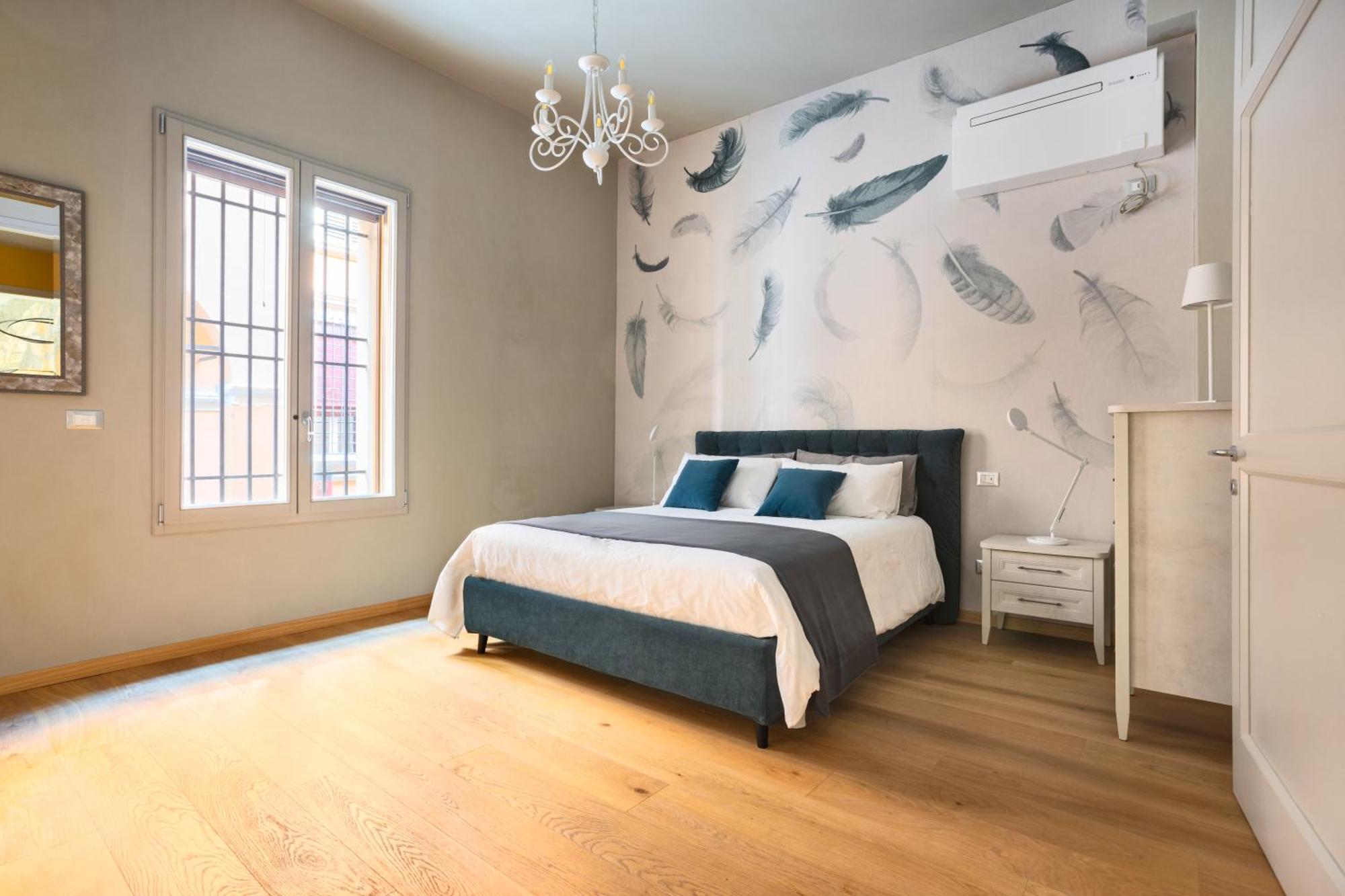Central And Comfy Apartment Free Netflix And Disney Plus Bolonia Zewnętrze zdjęcie