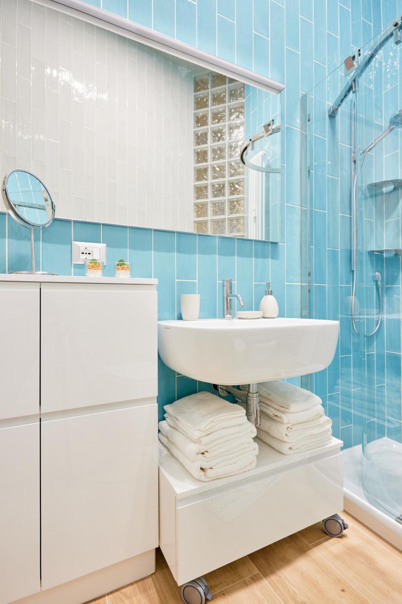 Central And Comfy Apartment Free Netflix And Disney Plus Bolonia Zewnętrze zdjęcie